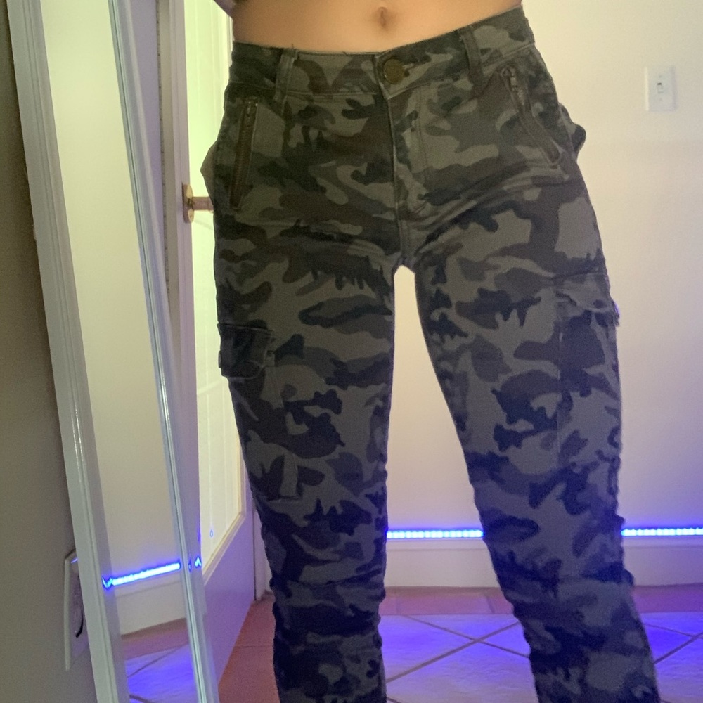 camo jeans